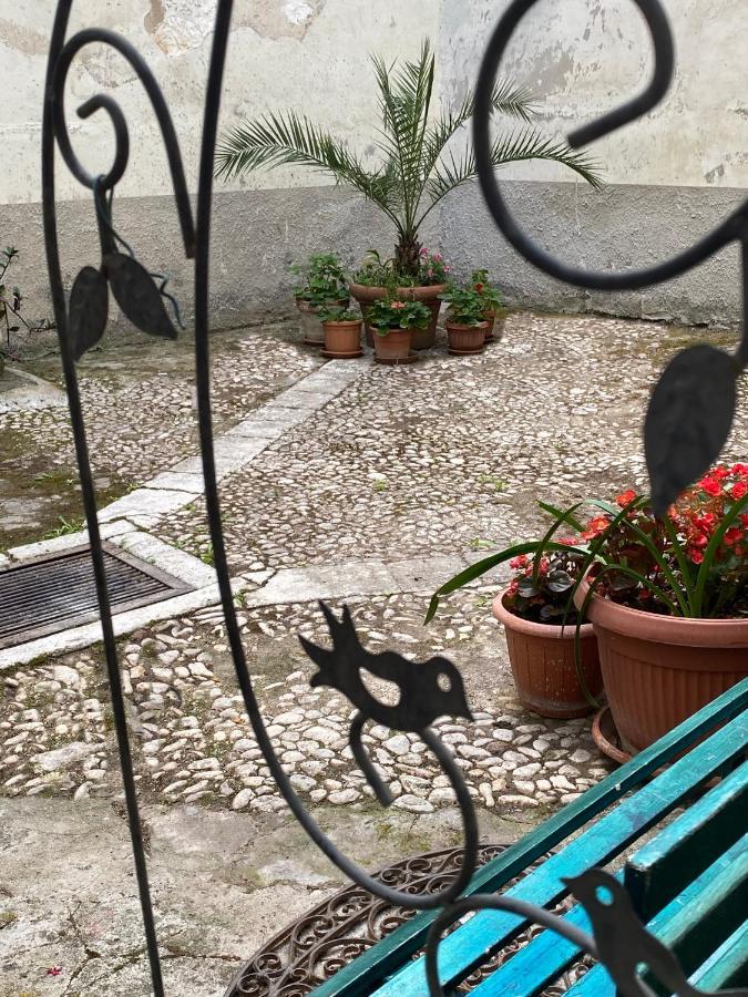 L'Antico Pozzo Leilighet Sulmona Eksteriør bilde